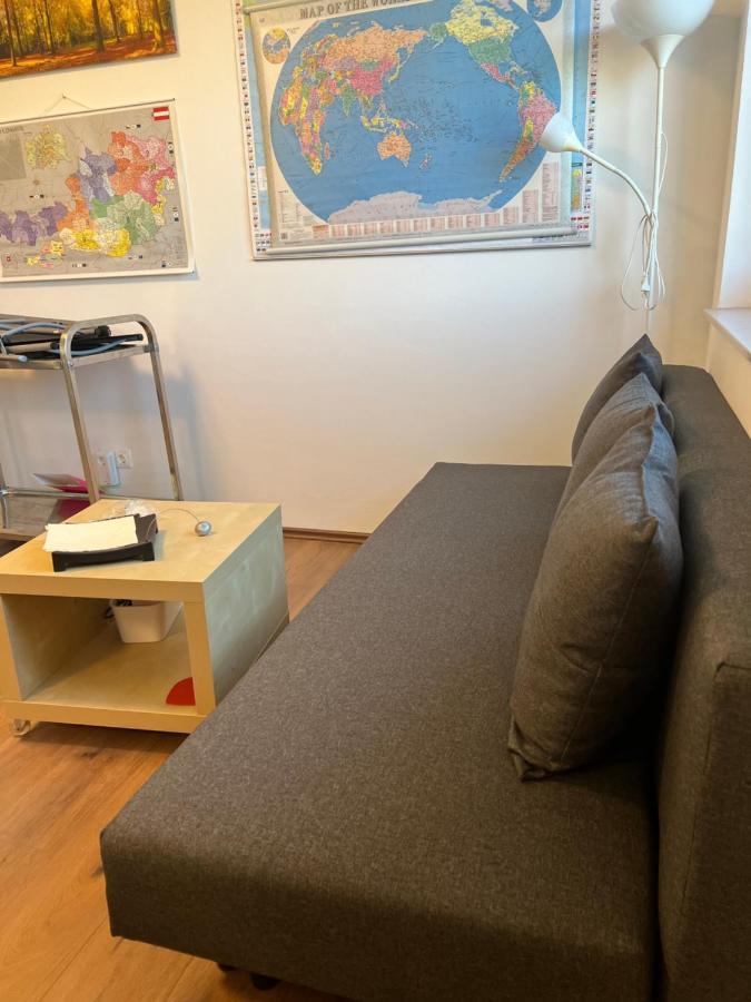 Ruhige Gruene Oase Bei Flughafen Schwechat Zewnętrze zdjęcie